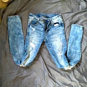 AE young men’s 26x28 jeans